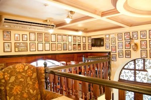 Pin's Pub