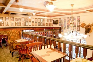 Pin's Pub