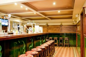 Pin's Pub