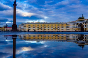 «Аристократический Петербург и златоглавая Москва»