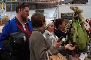 Куклы и мишки Тедди