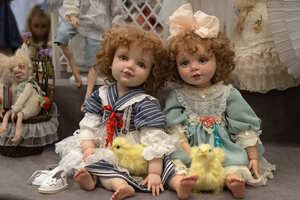 Куклы и мишки Тедди