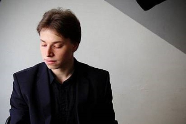 Новогодний концерт «Брызги шампанского. Звуки рояля»