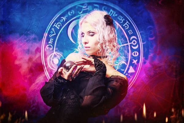 История 4. Гадалка