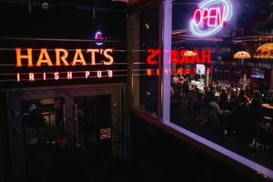 Harat's Pub Курская