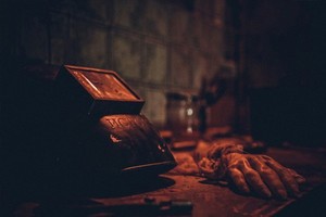 В пасти безумия