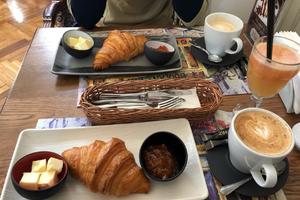 23 Cafe Boulangerie