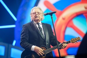 Юрий Антонов