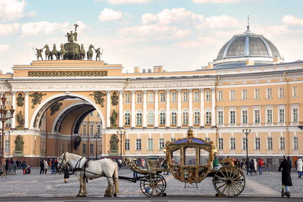 Петербург революционный