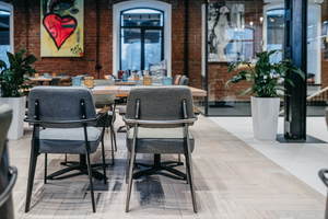 Lola Public Space