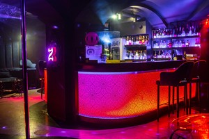 Zависть Private Bar