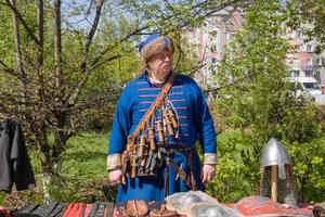 Военно-исторический фестиваль "Под знаменем Отечества"