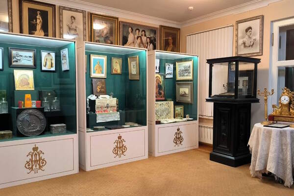 Верою, верностью, трудом