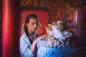 Священный дракон династии Тан Священный дракон династии Тан