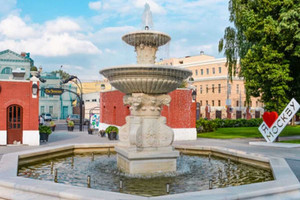 Семейная прогулка по саду "Эрмитаж"