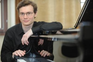 Сергей Соболев (фортепиано)