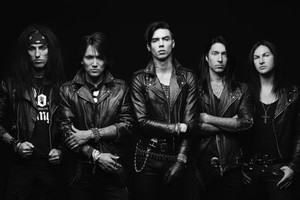 Black Veil Brides (США), Lori Lori
