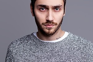 2/5 Рожден Ануси