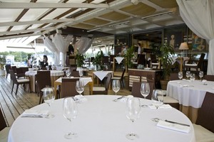 More. Yachts&Seafood