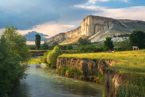 Белая скала